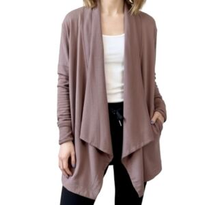 ATHLETA Pranayama Restore Wrap